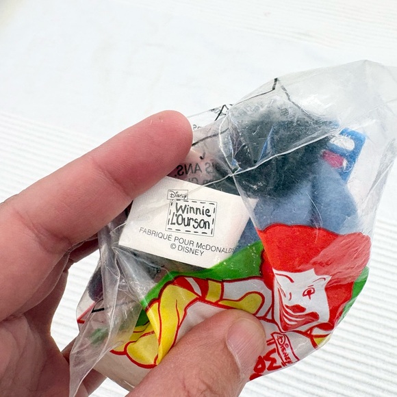 Vintage Disney Winnie the Pooh Eeyore Bag Clip McDonald's Happy Meal Toy - Picture 3 of 5